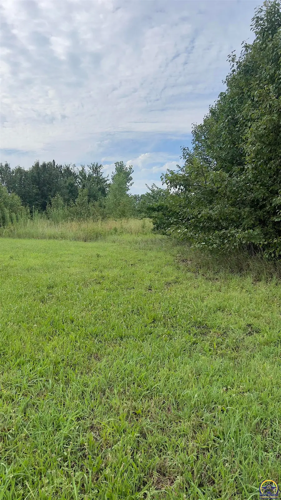 SW Huntoon St, Topeka, KS 66604 - #2