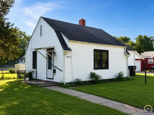 941 SW Webster Ave, Topeka, KS 66606