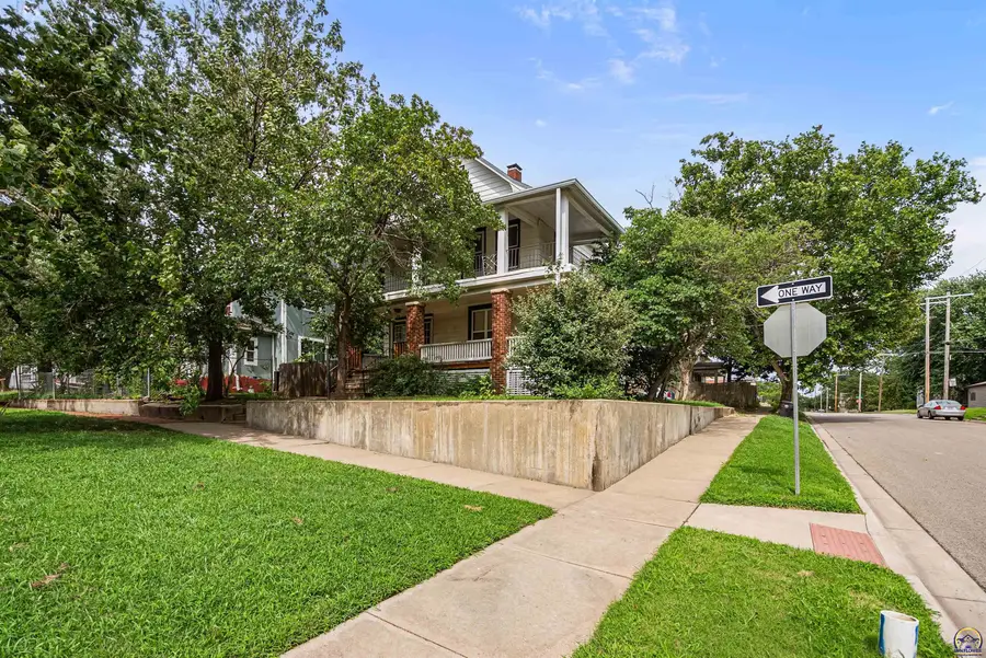 1438/1440 SW Tyler St, Topeka, KS 66612 - #2