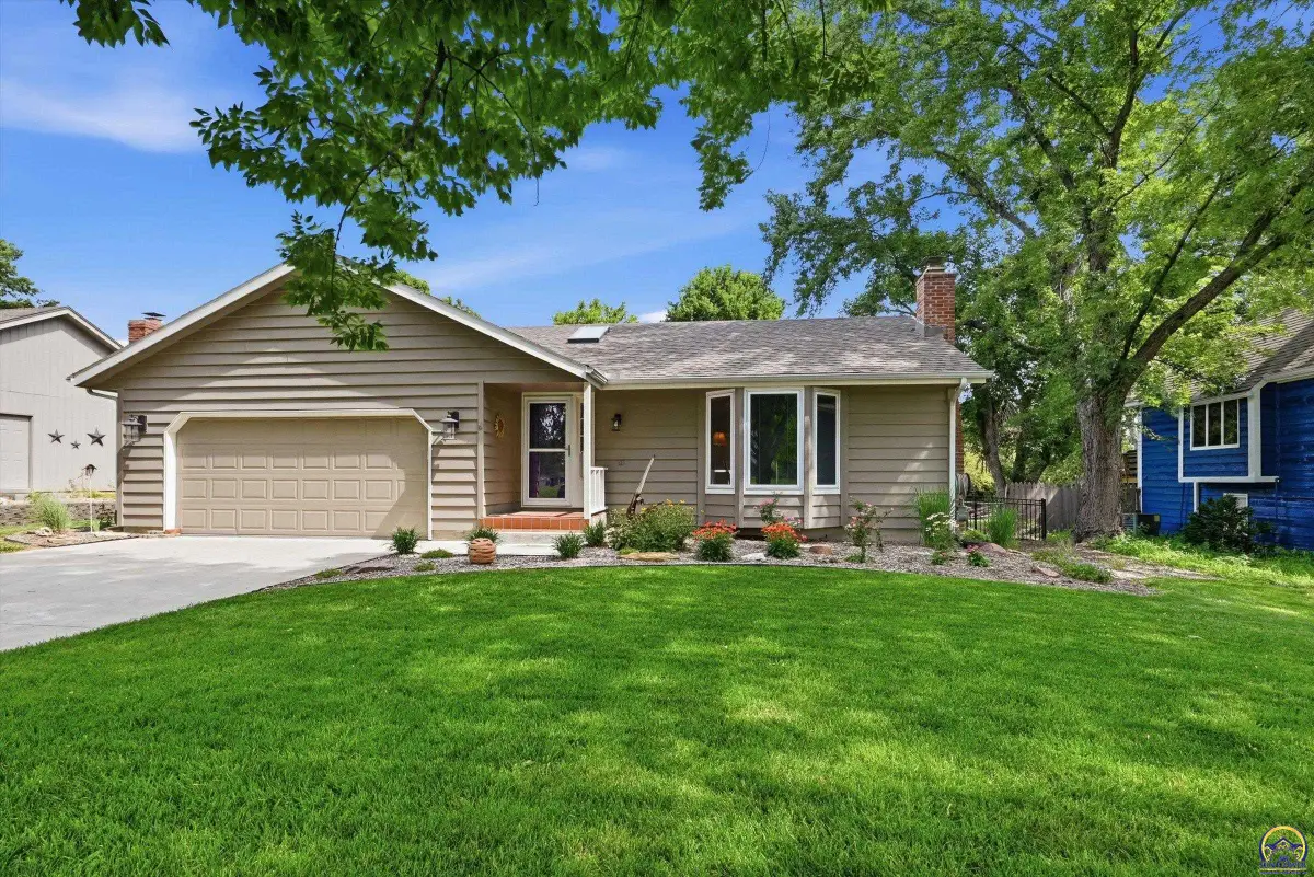 6850 SW 33rd St, Topeka, KS 66614 - #1