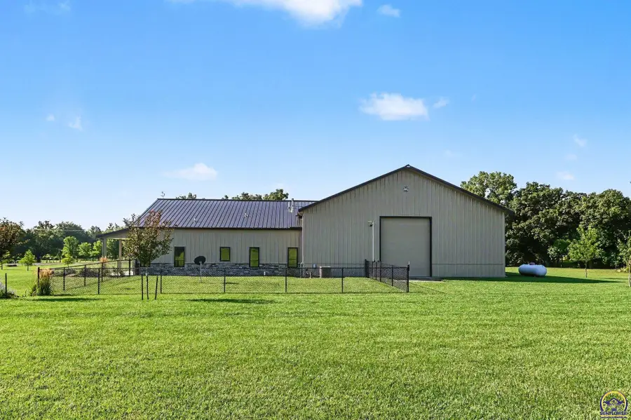 2209 SW Glick Rd, Topeka, KS 66614 - #3