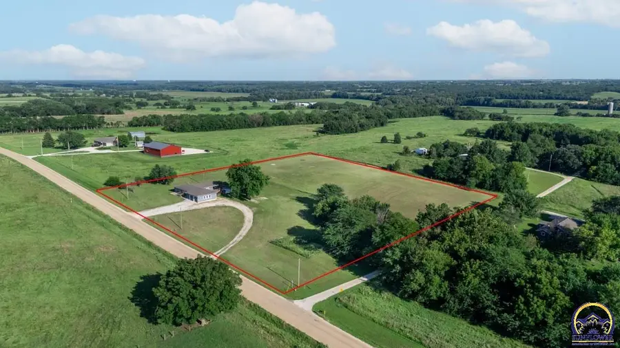 8245 254th Rd, Circleville, KS 66416 - #2