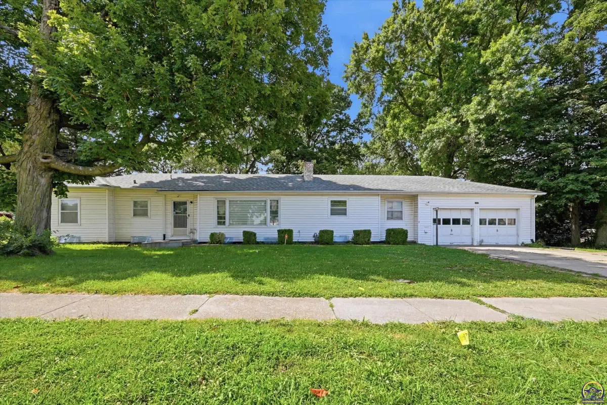 1625 SW 21st St, Topeka, KS 66611 - #1