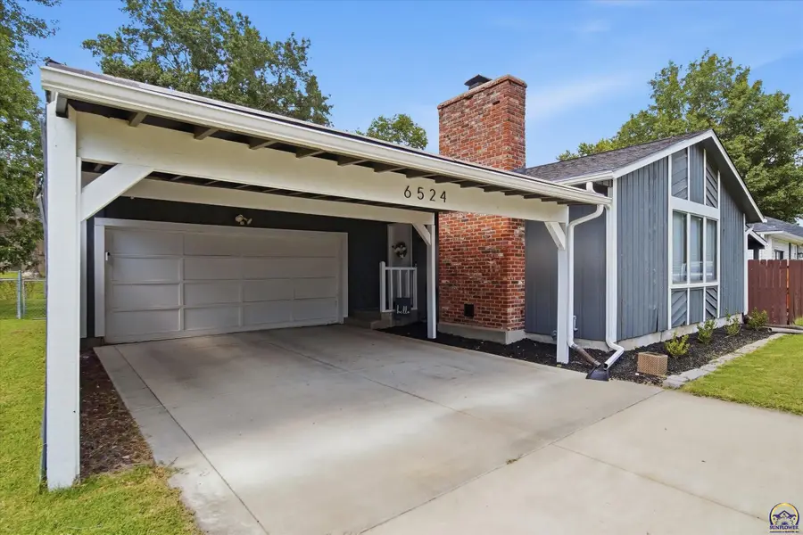 6524 SW 28th Ter, Topeka, KS 66614 - #2