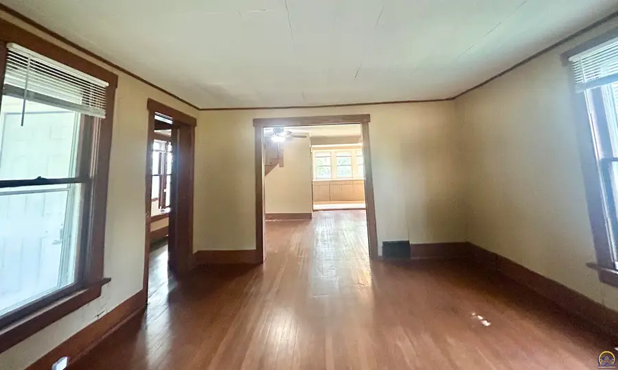 1507 SW Fillmore St, Topeka, KS 66604 - #3