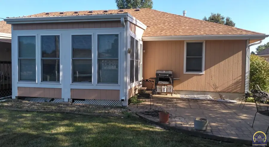 1800 SE 44th Ter, Topeka, KS 66609 - #3
