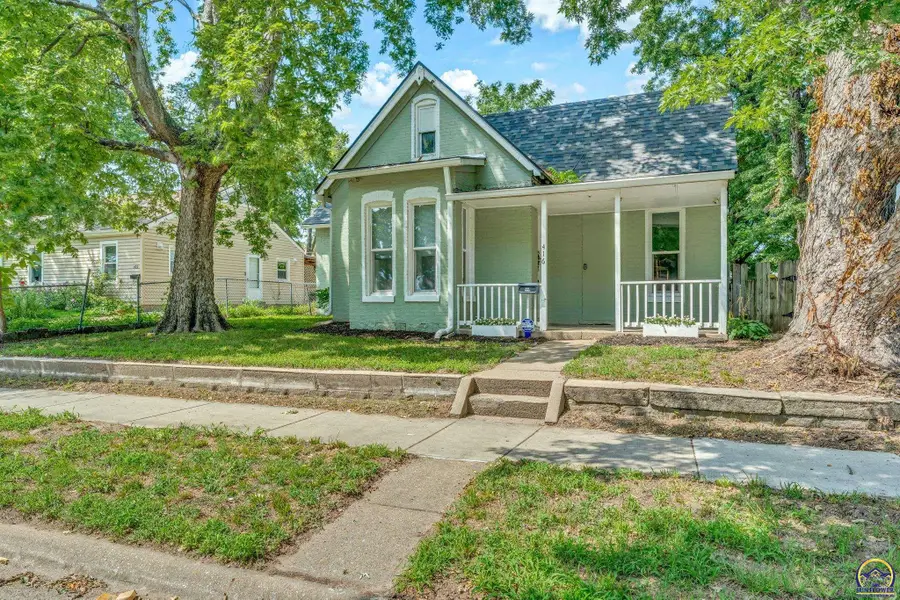 416 NW Fairchild St, Topeka, KS 66608 - #2