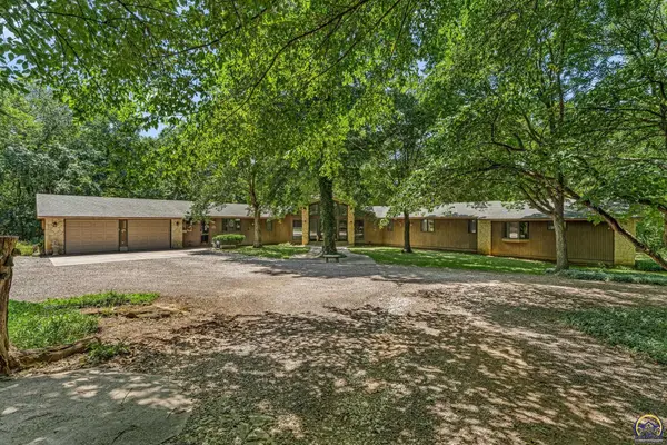7535 NW Topeka Blvd, Topeka, KS 66617
