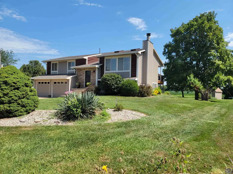 2932 Sonora Dr, Emporia, KS 66801-4964 - #3