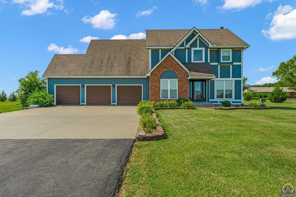 5635 SE 61st St, Berryton, KS 66409 - #1