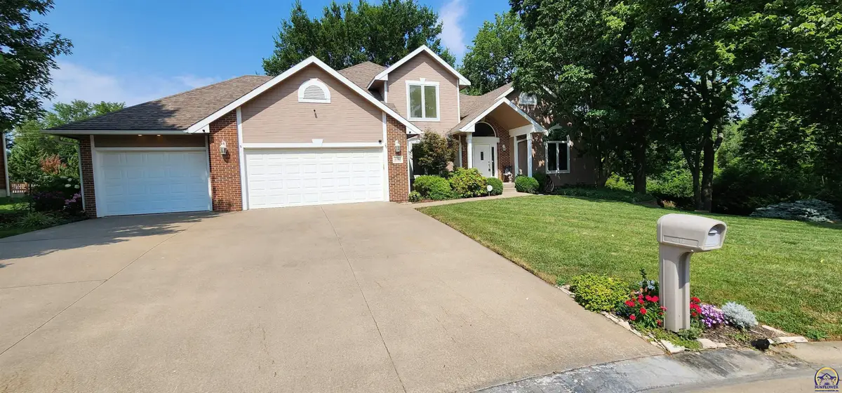 2315 SE Cuvier St, Tecumseh, KS 66542 - #1