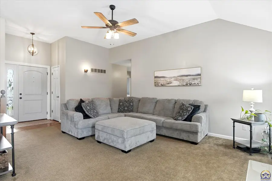 3624 SW 41st St, Topeka, KS 66610 - #3