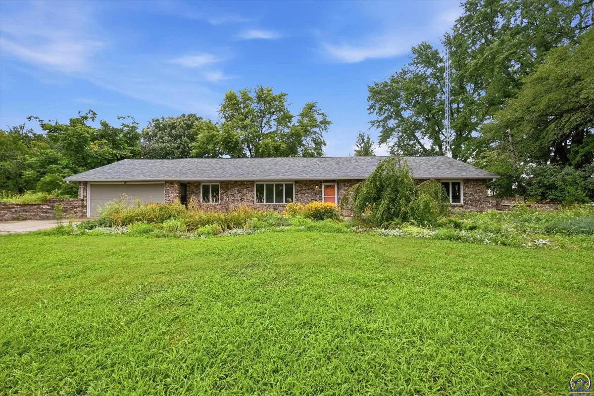 1534 NE 74th St, Meriden, KS 66512 - #1