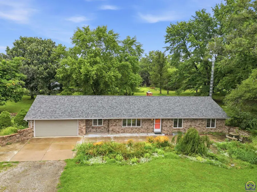 1534 NE 74th St, Meriden, KS 66512 - #2