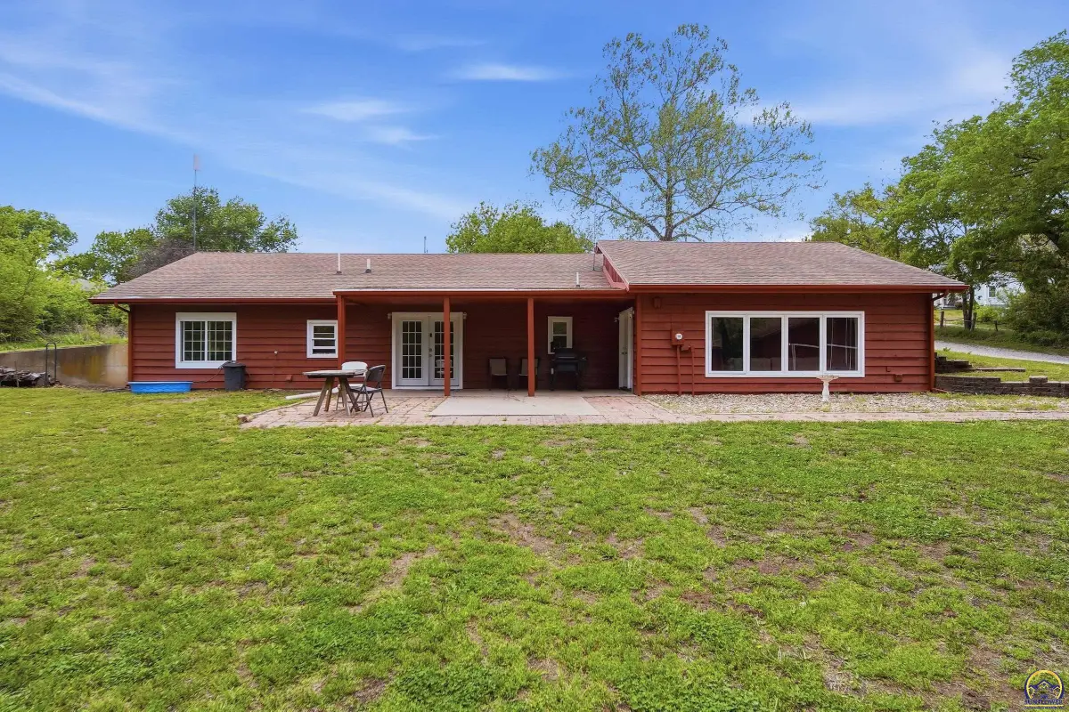 757 N Hanover St, Auburn, KS 66402 - #1