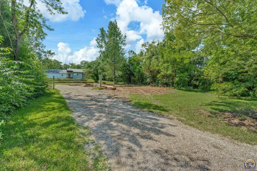 4235 SE 21st St, Tecumseh, KS 66542 - #2