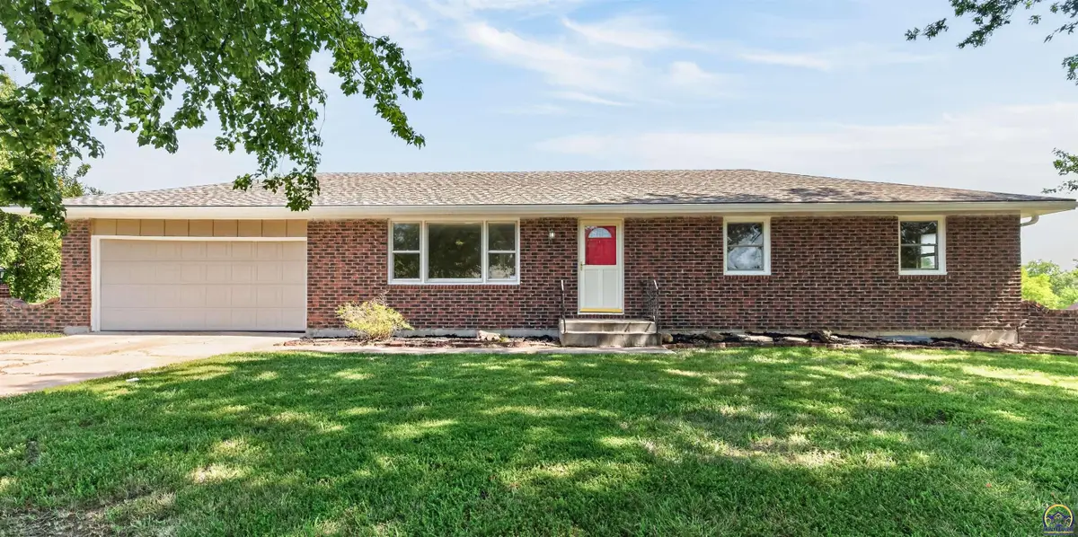 3411 SE Shawano Dr, Berryton, KS 66409 - #1