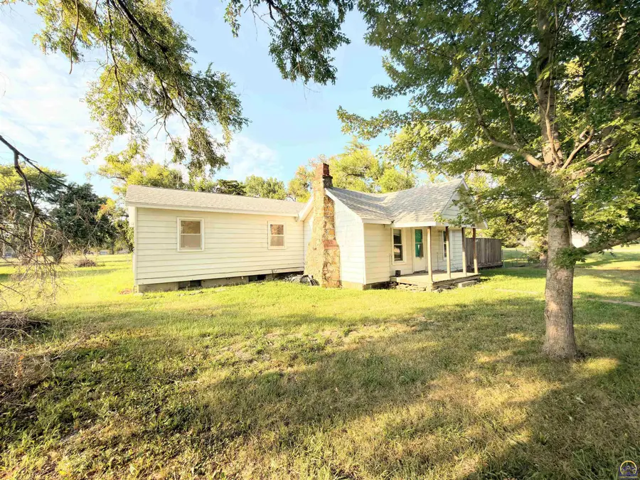 1406 Penobscot St, Burlington, KS 66839 - #2