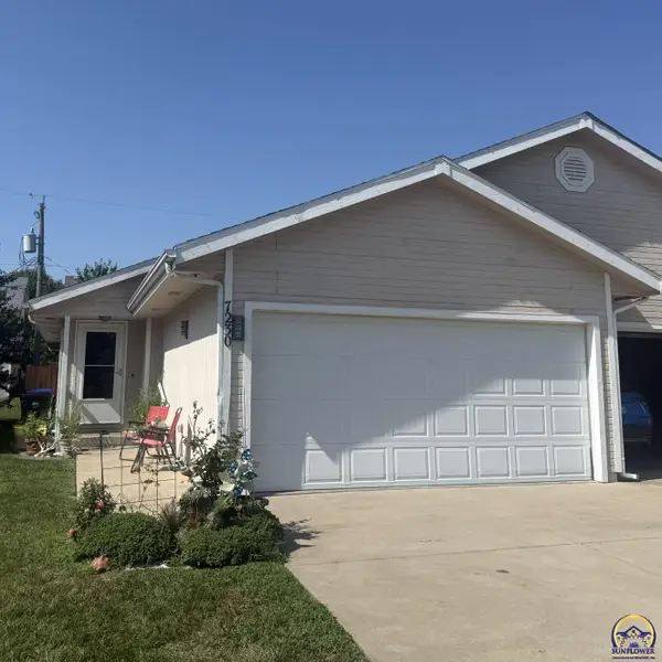 7230 SW 23rd Ct, Topeka, KS 66614
