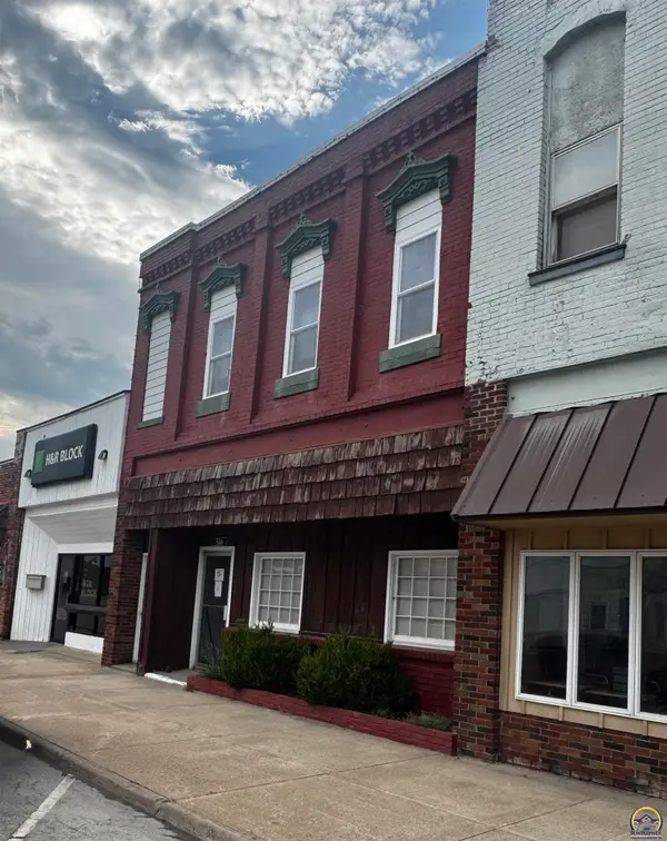 516 Market, Osage City, KS 66523