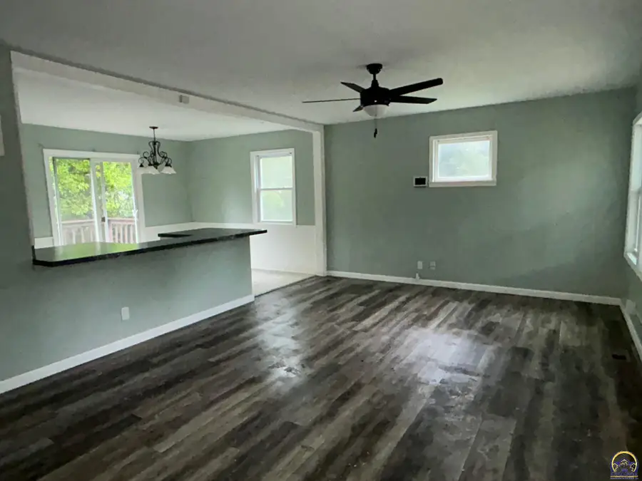 3600 SE Truman Ct, Topeka, KS 66605 - #2