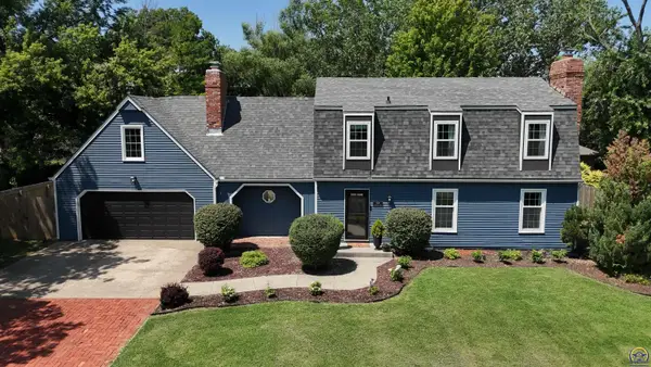 3949 SW Parlington Rd, Topeka, KS 66610