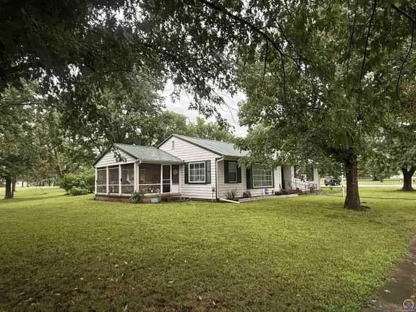 253 Market, Osage City, KS 66523