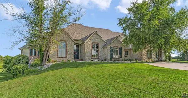 8001 SW Huntoon St, Topeka, KS 66615