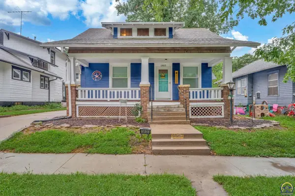 1805 SW Huntoon St, Topeka, KS 66604