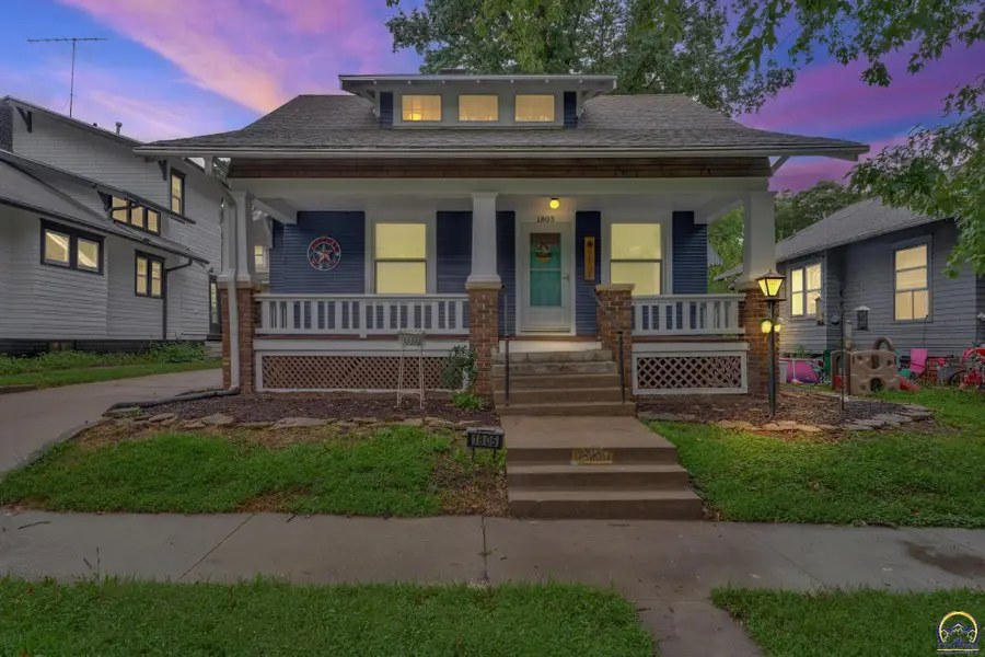 1805 SW Huntoon St, Topeka, KS 66604 - #2