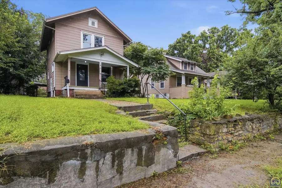 1216 SW Boswell Ave, Topeka, KS 66604 - #2