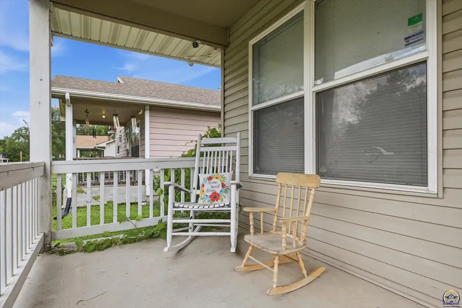 1311 SE 10th Ave, Topeka, KS 66607 - #3
