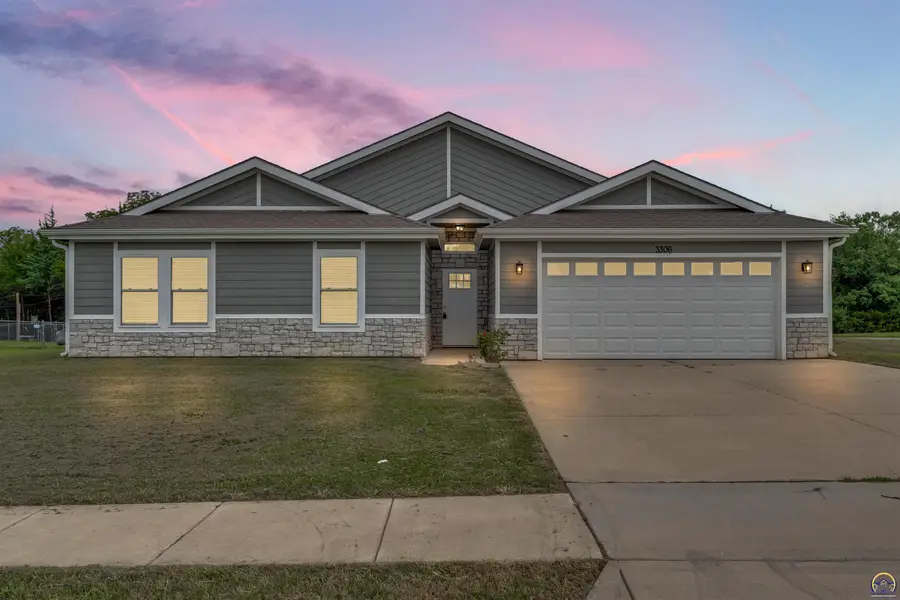 3306 SE Long St, Topeka, KS 66605 - #2