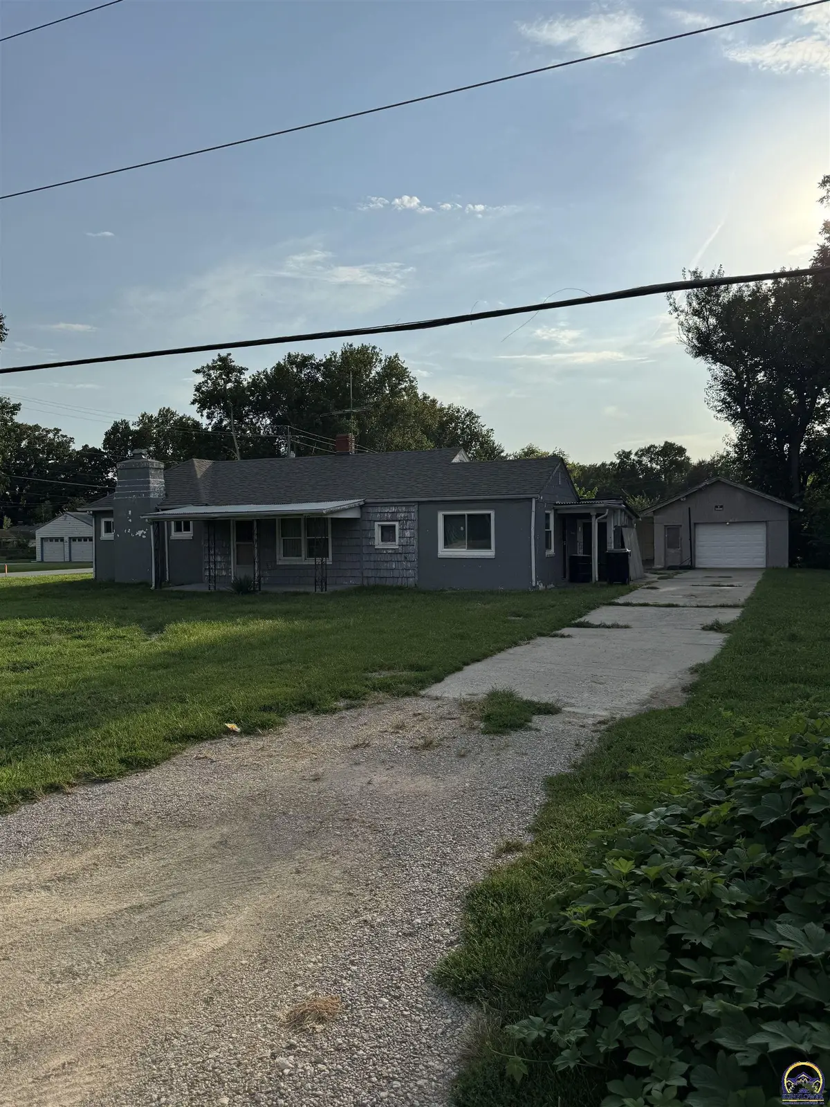 2201 NW Clay St, Topeka, KS 66608 - #1