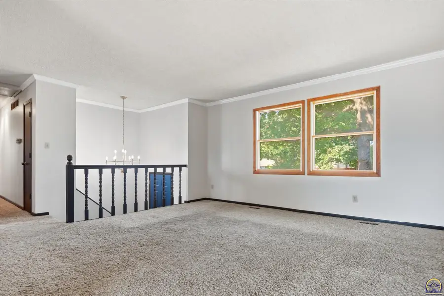 2724 SW Tutbury Town Rd, Topeka, KS 66614 - #3