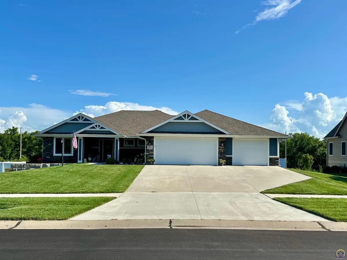 3221 SE Blazing Star Dr, Topeka, KS 66609 - #1