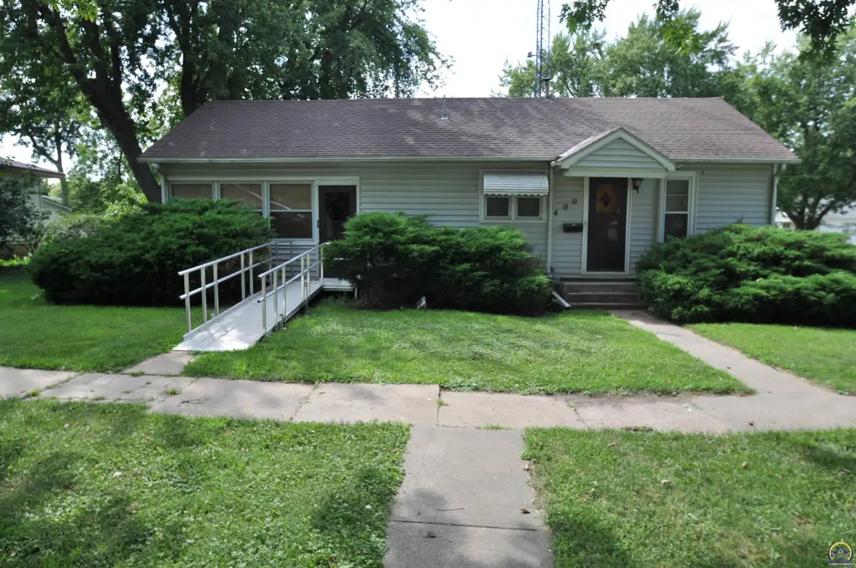 400 S 3rd St., Hiawatha, KS 66434 - #1