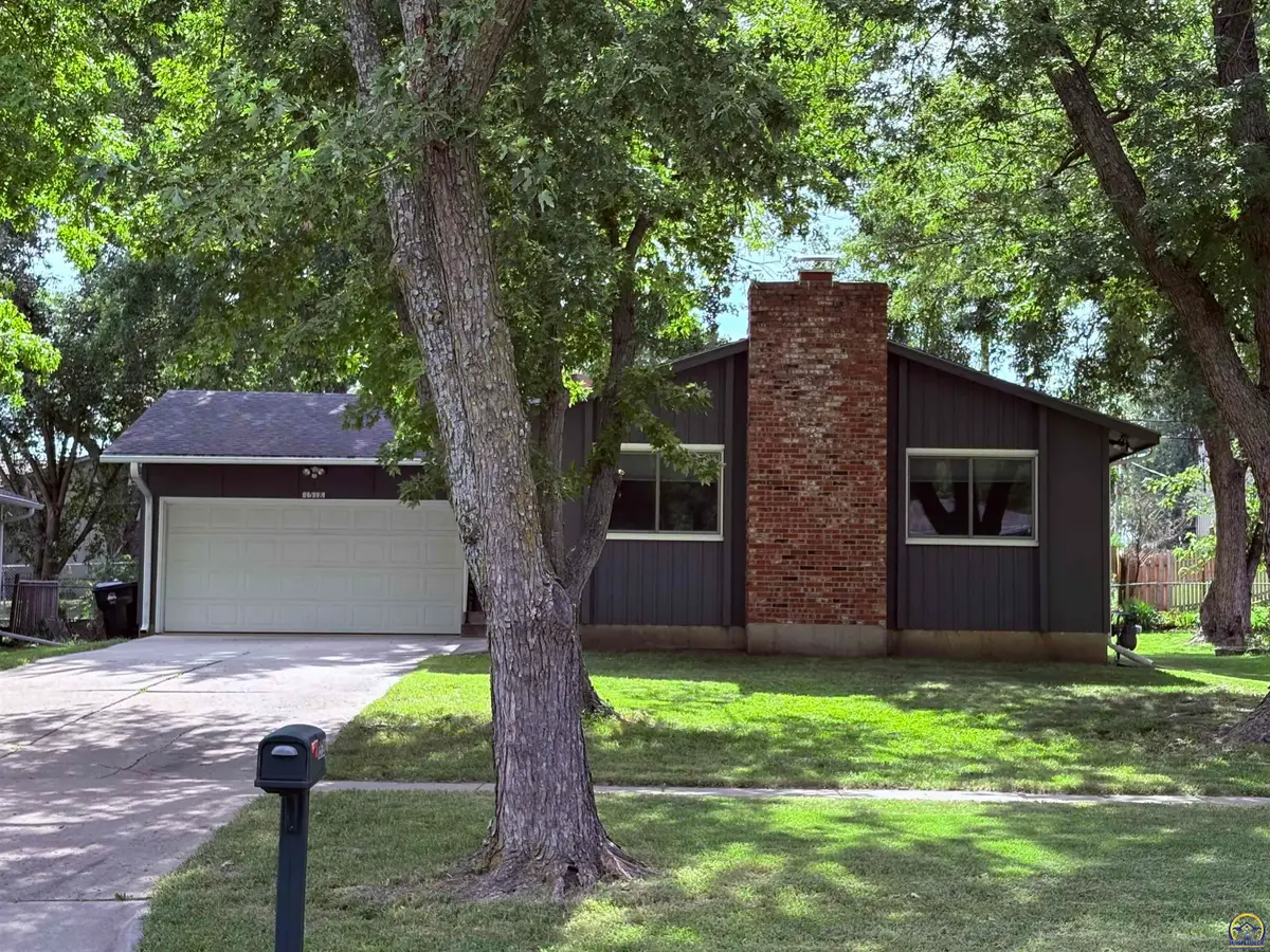 1518 SW Belle Ave, Topeka, KS 66604 - #1