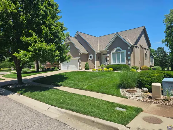 19909 W 99th St, Lenexa, KS 66220