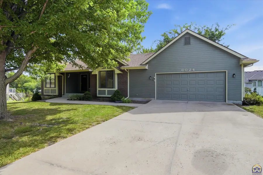 6024 SW 40th Ter, Topeka, KS 66610 - #2