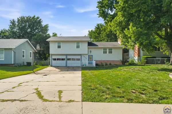 4213 SE Virginia Ct, Topeka, KS 66605