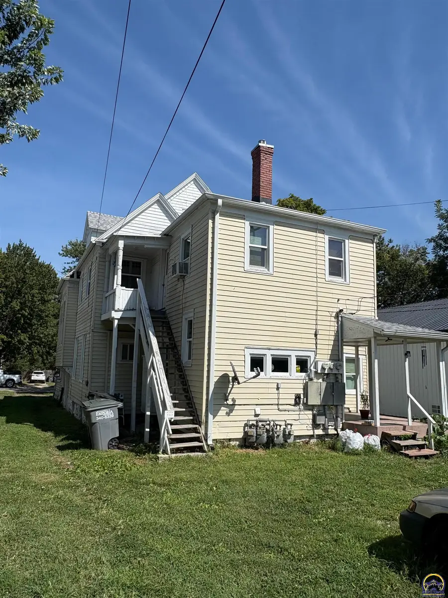 613 Exchange St, Emporia, KS 66801 - #3