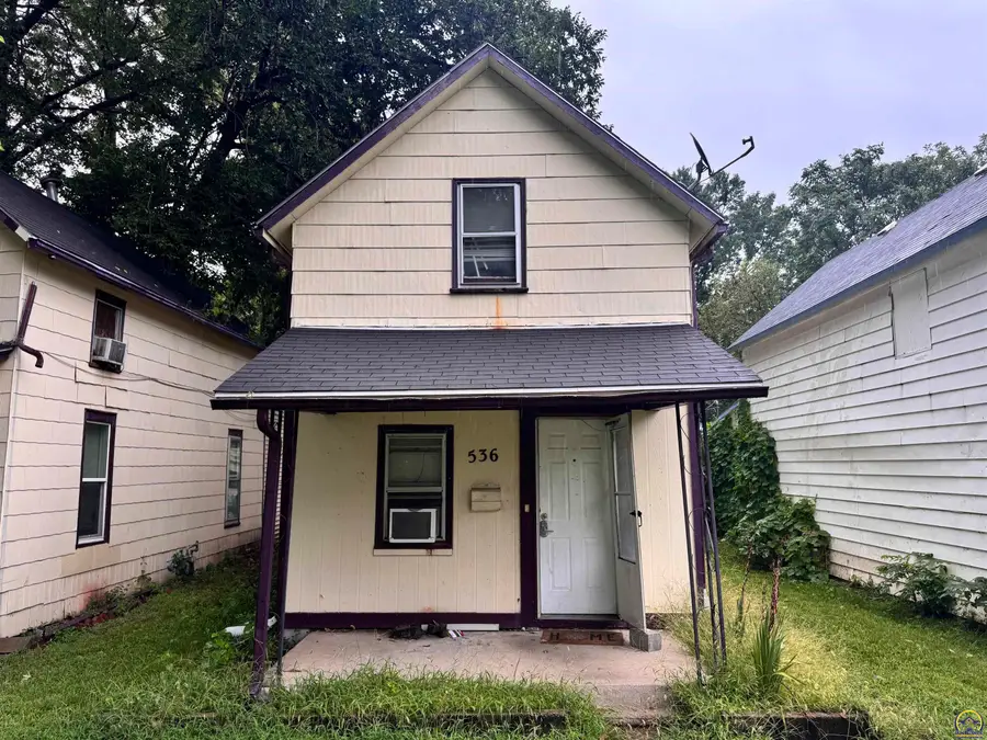 536 NE Grattan St, Topeka, KS 66616 - #3