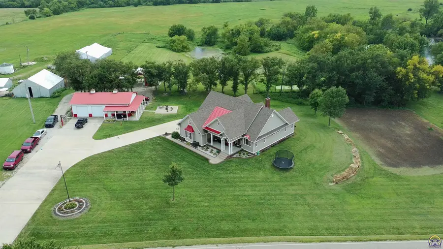 803 W Broadway St, Lebo, KS 66856 - #2