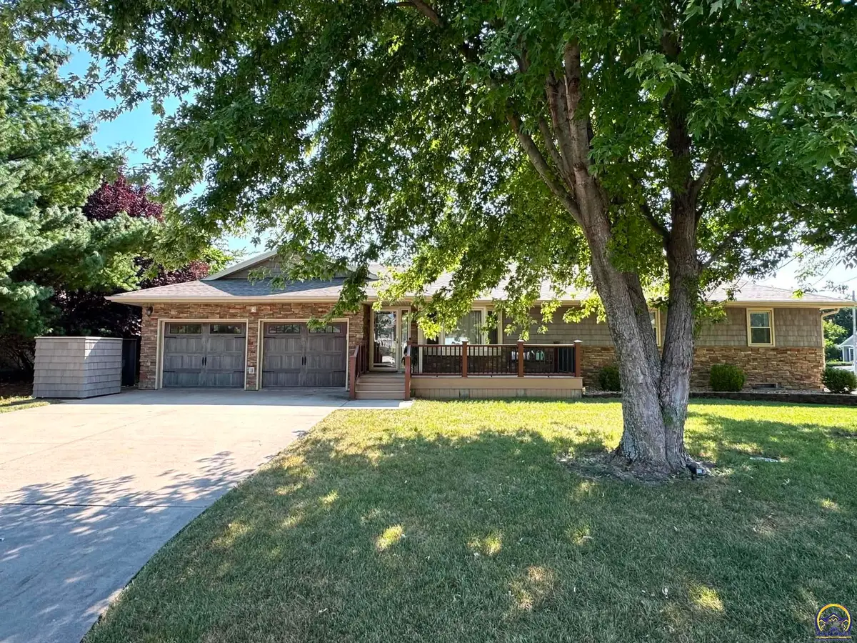 2924 Prairie St, Emporia, KS 66801 - #1