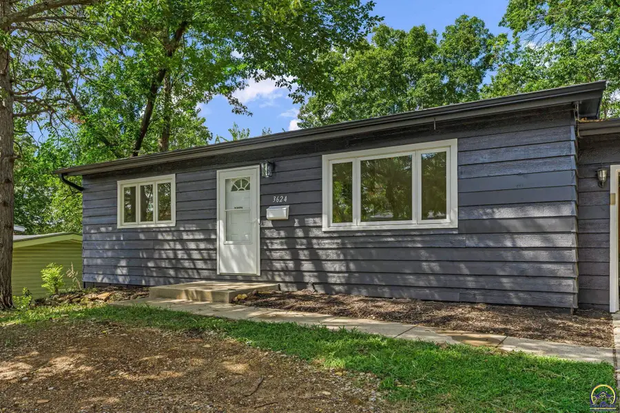 3624 SW 30th Ter, Topeka, KS 66614 - #3