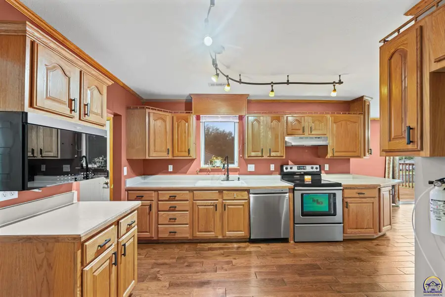 430 Monroe St, Pomona, KS 66076 - #3