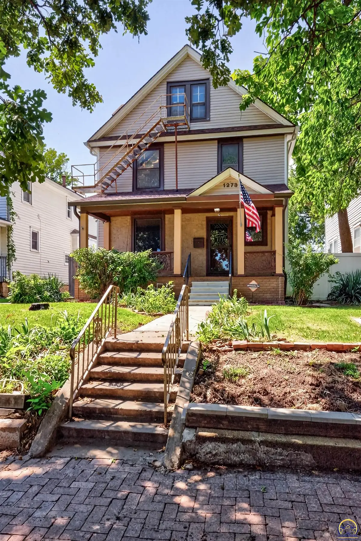 1273 SW Harrison St, Topeka, KS 66612 - #1