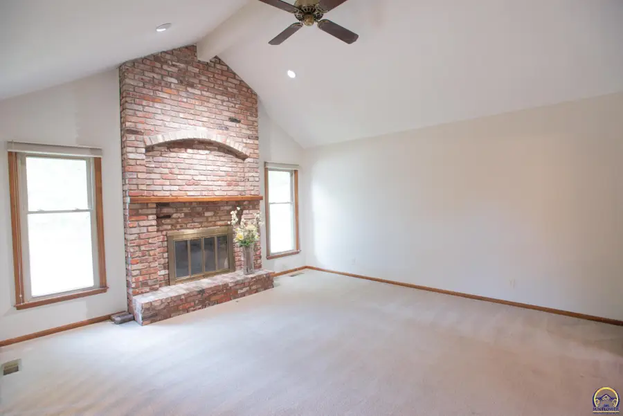 3721 SE 27th Ter, Topeka, KS 66605 - #3