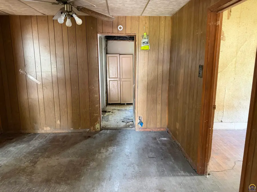 1023 NE Kellam Ave, Topeka, KS 66616 - #3